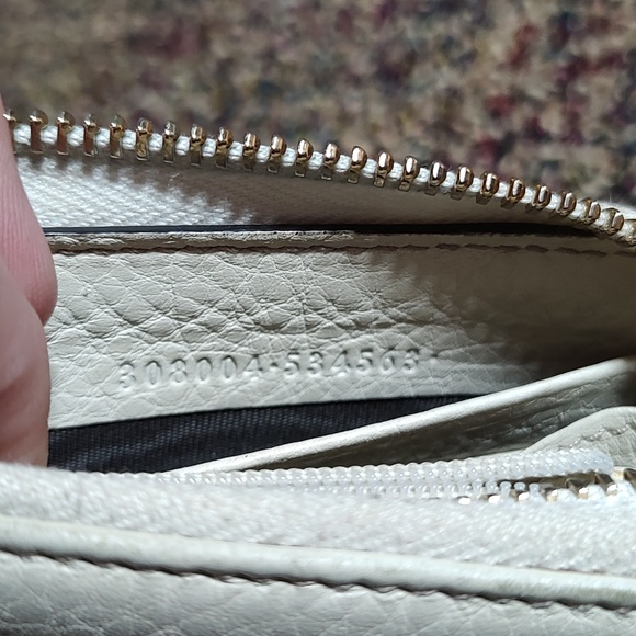 GVY: Gucci EUC+ Soho Cream Leather Interlocking G Zip Around Wallet (W48) - Picture 16 of 16